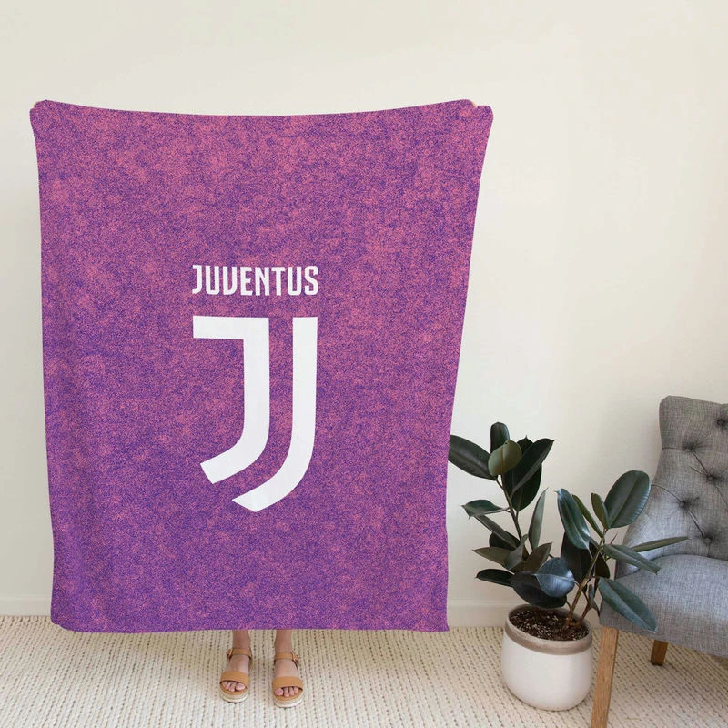 Powerful Italioccer Club Juve FC Fleece Blanket
