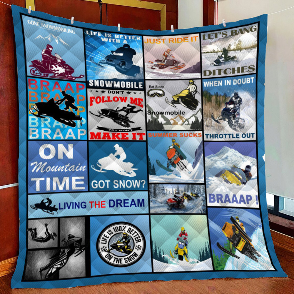Snowmobiling Qu Fleece Blanket Quilt Blanket