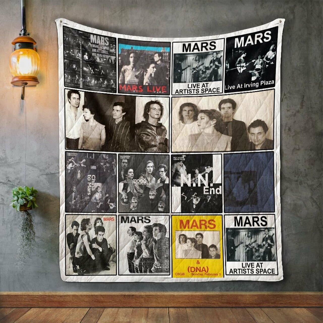 Album Co Quilt Blanket