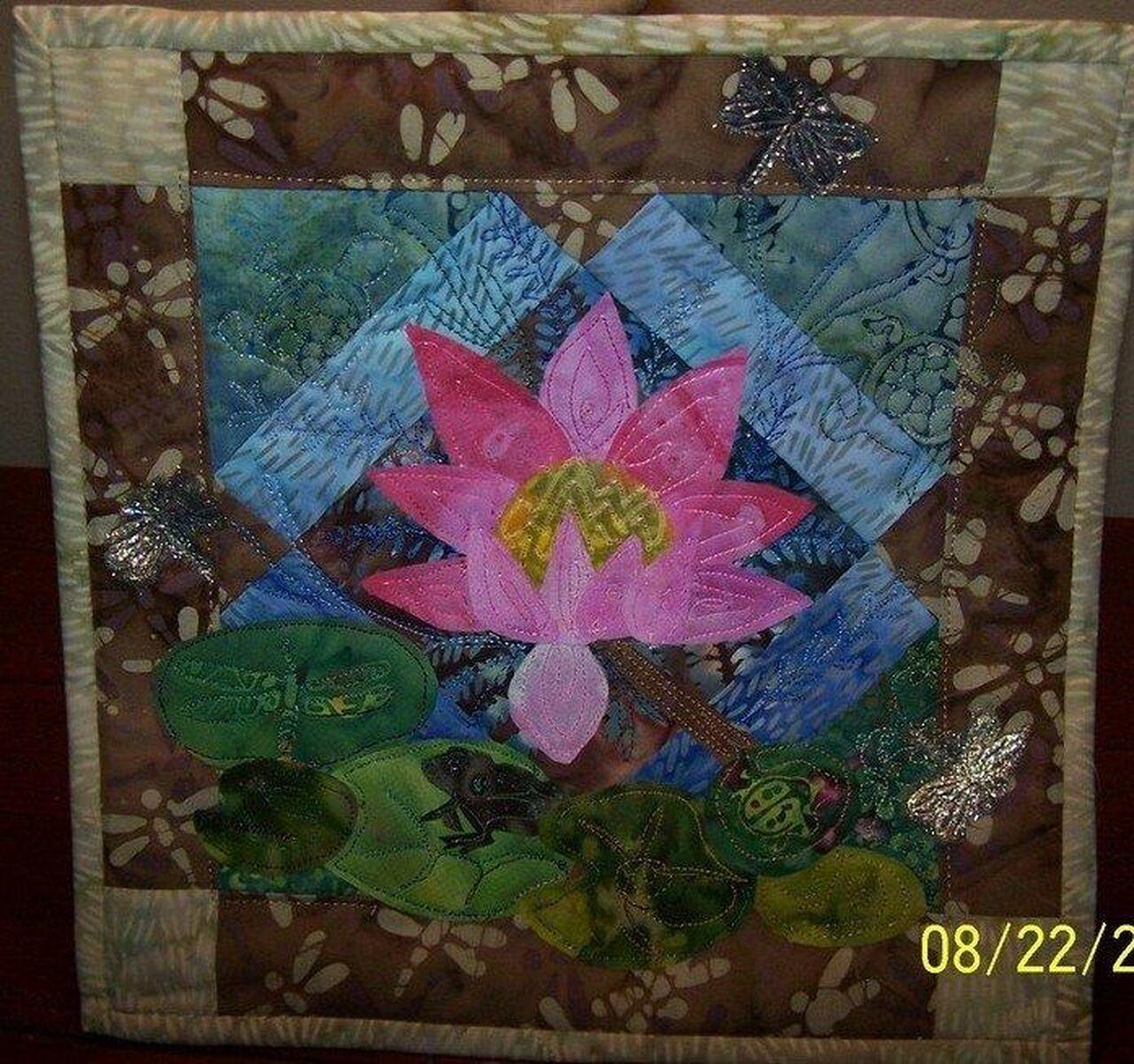 L And Frog Cla2110333Q Quilt Blanket