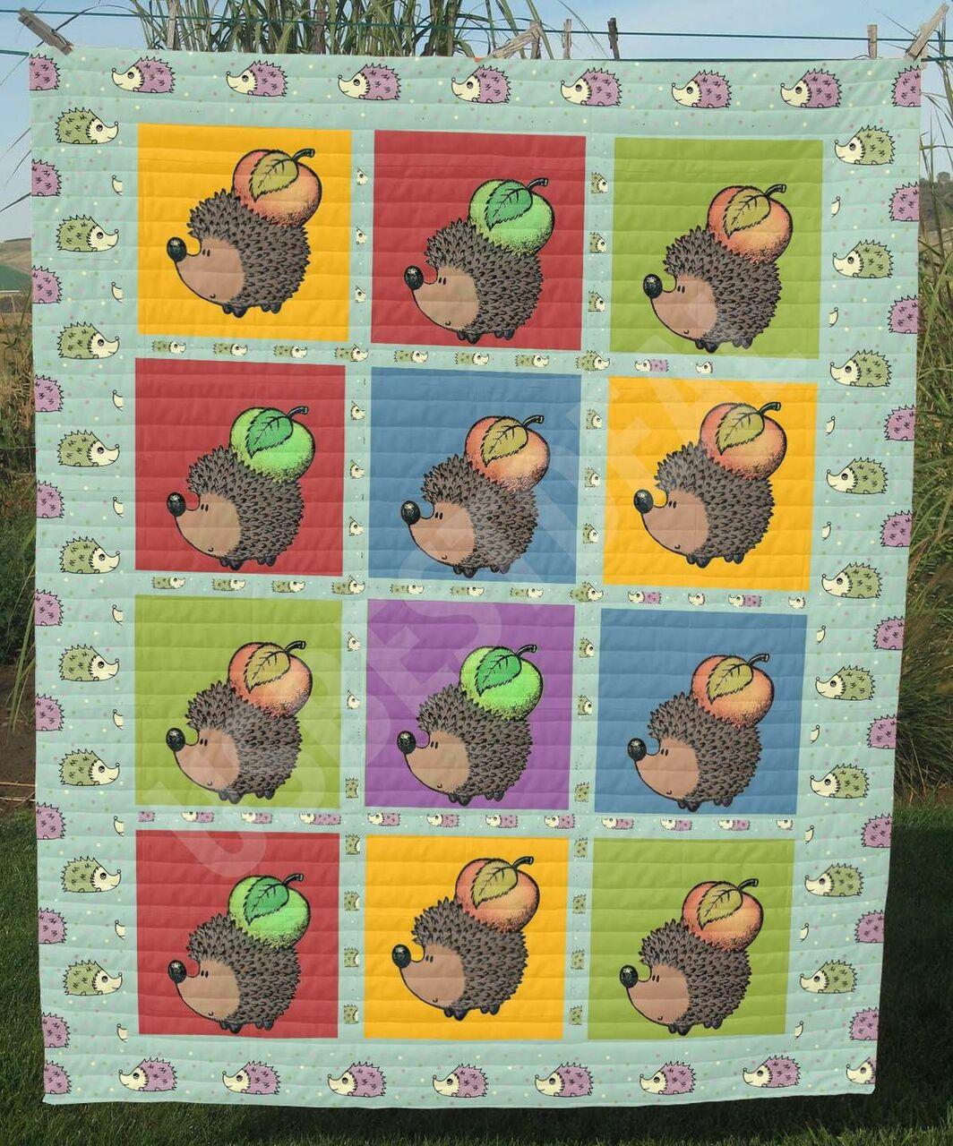 Hedgehog Apple Boy Clt270631 Quilt Blanket