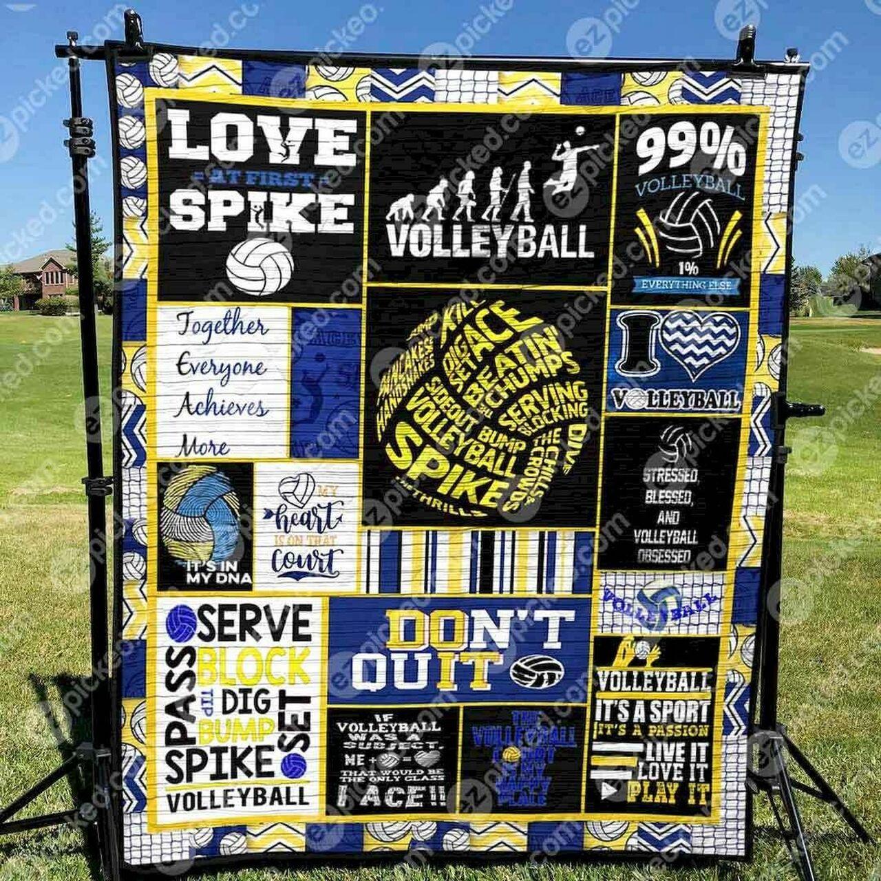 Love At The t Spike Volleyball Clt150640 Quilt Blanket