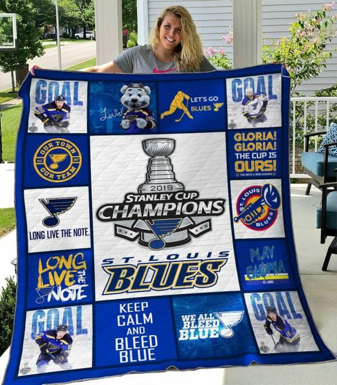 St L Blue Quilt Blanket B130637 Quilt