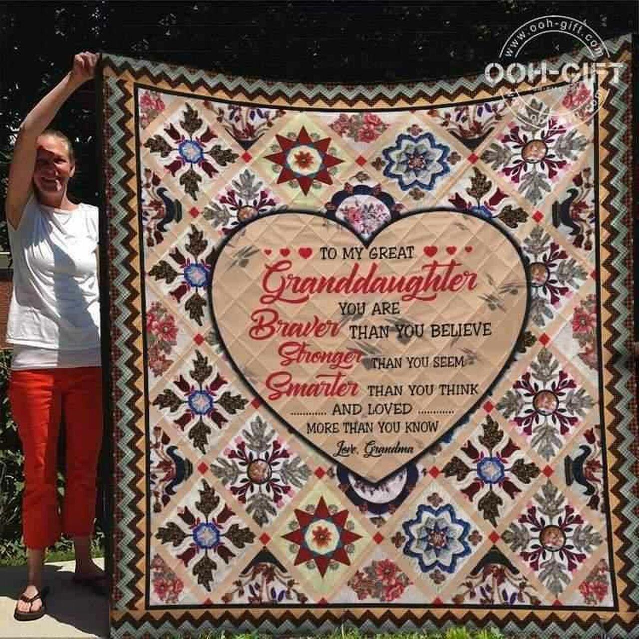 Granddaughter Grandma Bravtrongmarter And Loved Love Grandma Blanket Th0807 Quilt