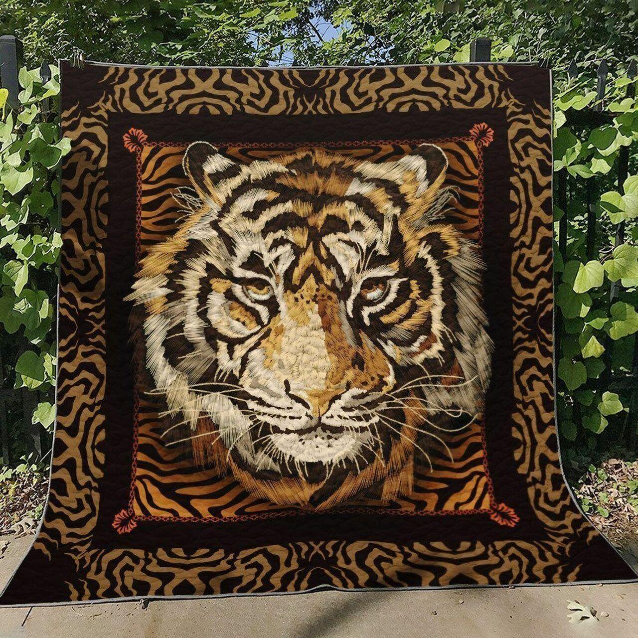 Tiger Tt250722B Quilt Blanket