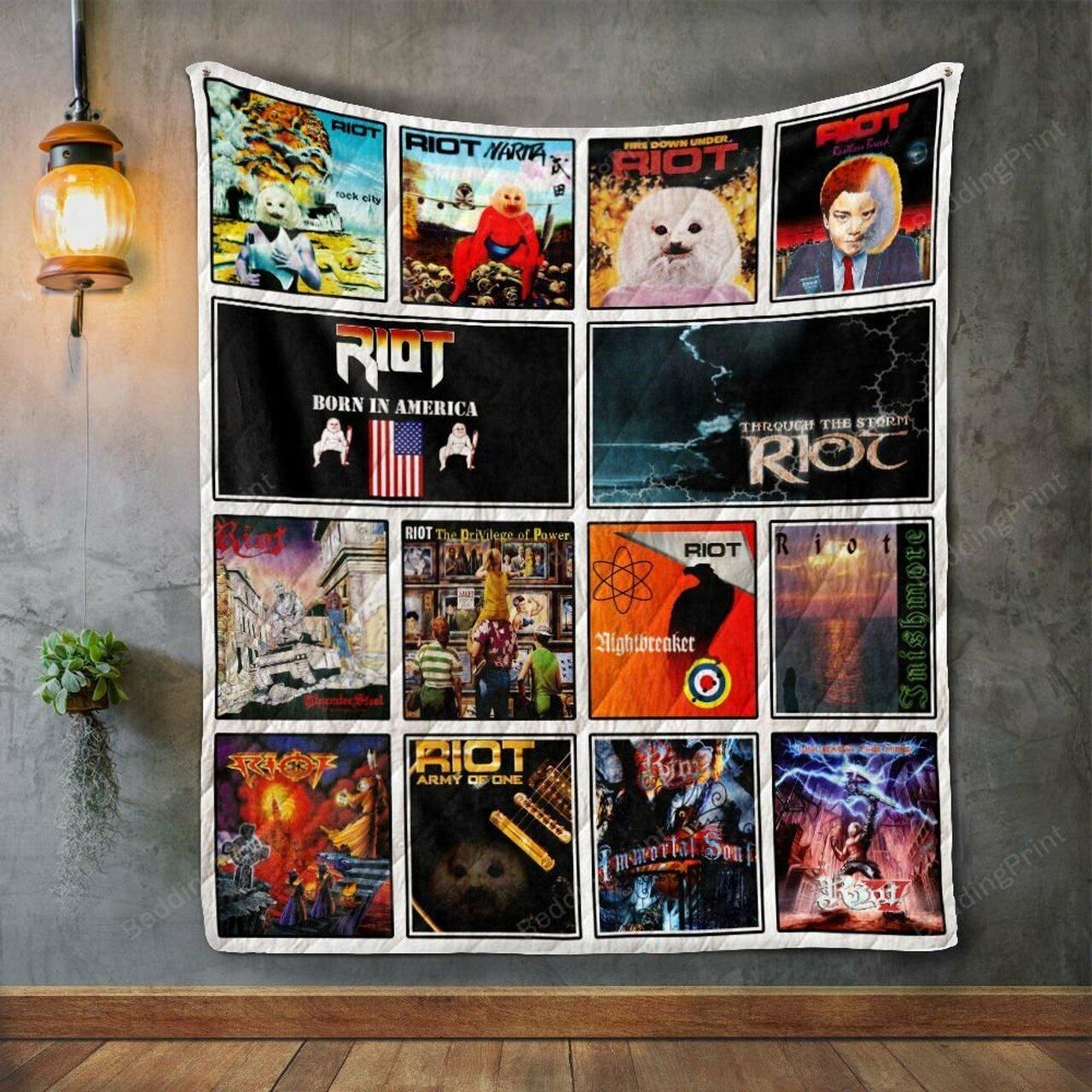 Riot V Quilt Blanket