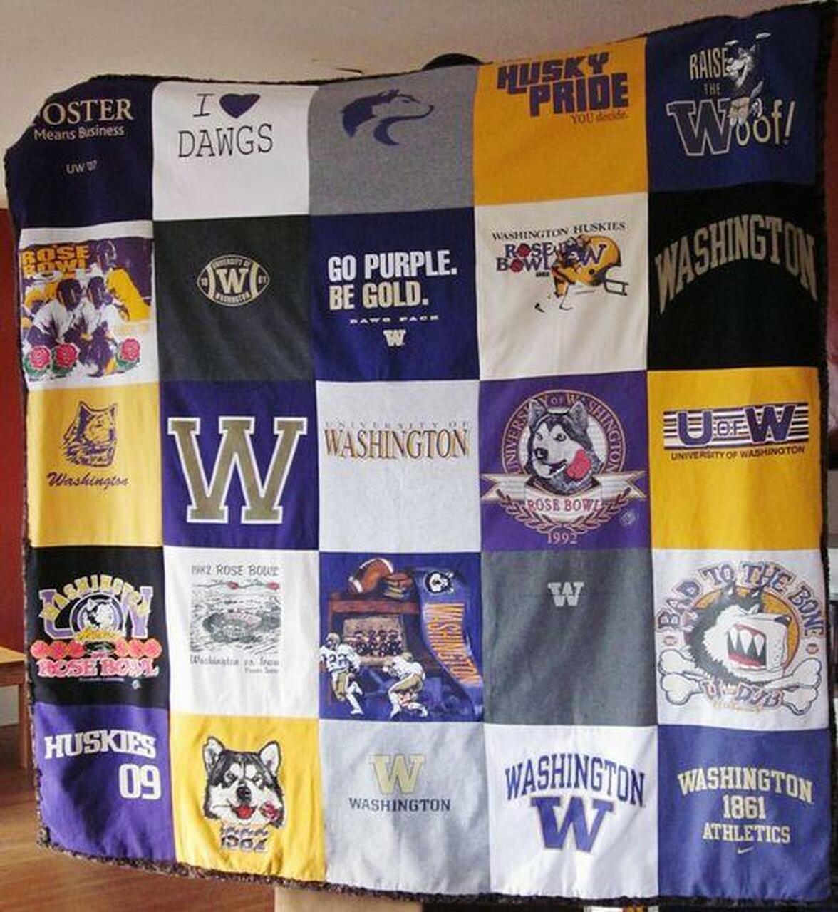 Hus Quilt Blanket Pt27 Quilt