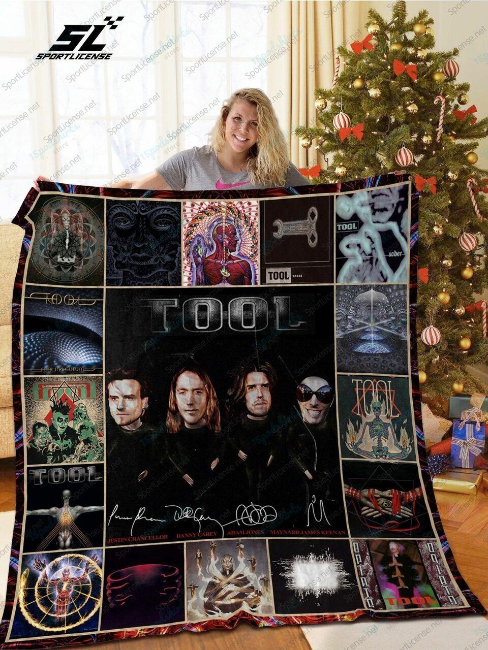 H Tool Band Quilt Blanket Ver 1