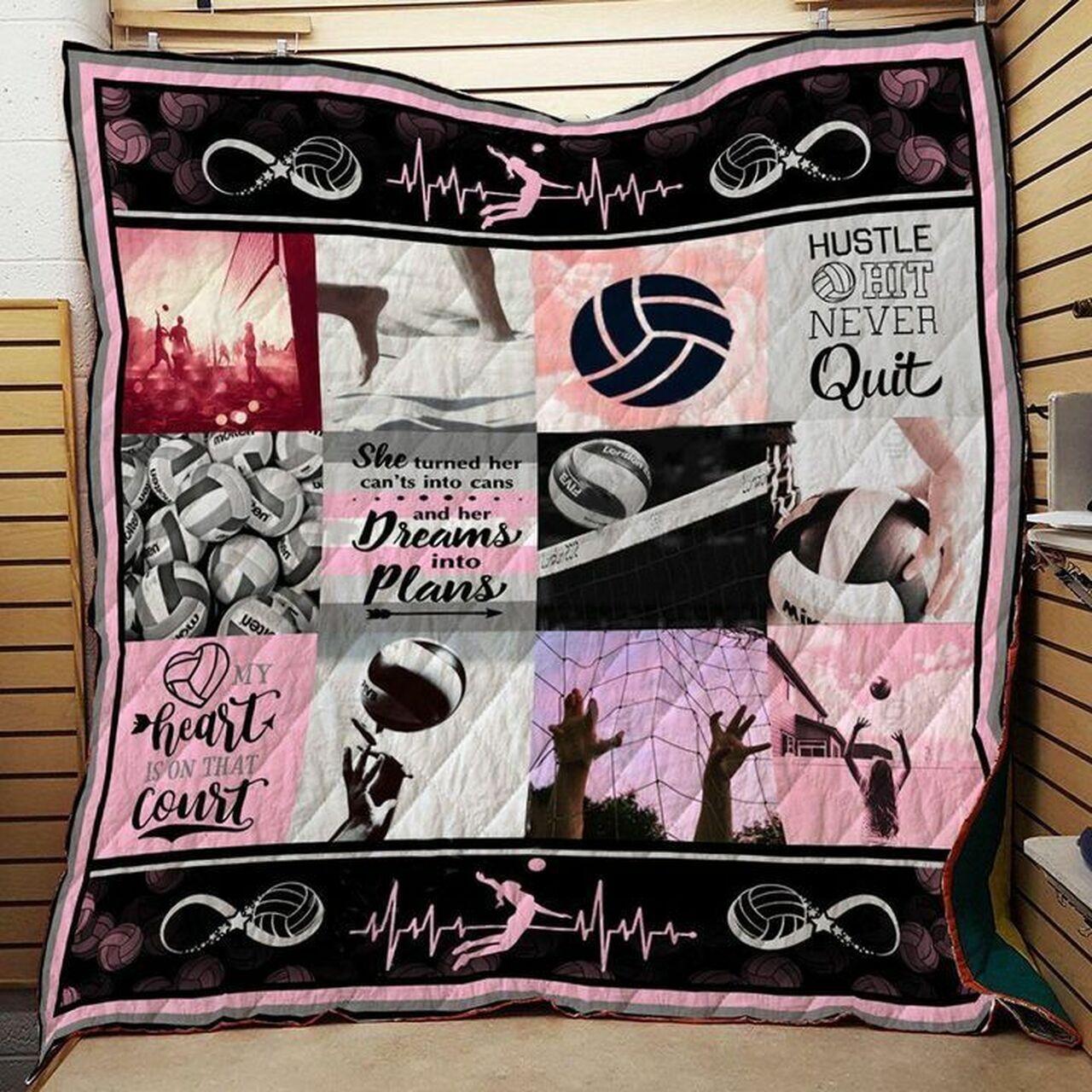 Volleyballtle Hit Never Quit Quilt Blanket Greattomized G For Birthday C Thgiving Perfect G For Volleyball Lover