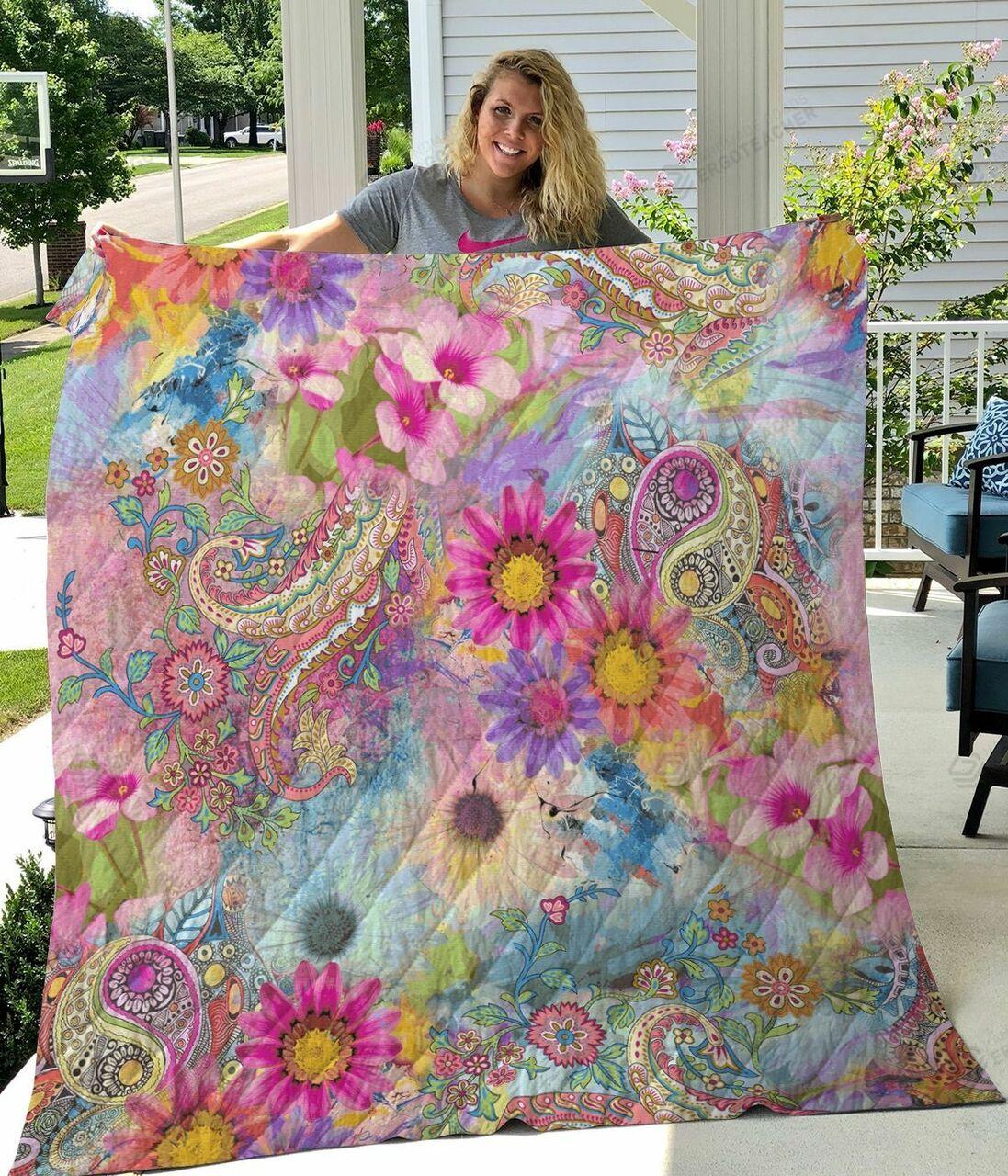 ley Flo Quilt Blanket