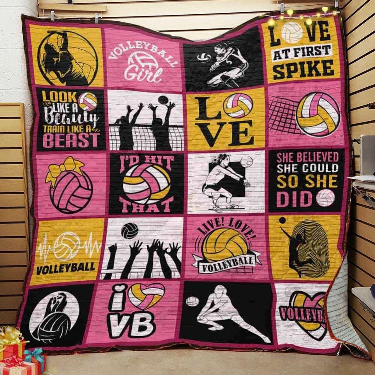 Volleyball Look Like A Beauty Train Like A t Quilt Blanket Greattomized Blanket G For Birthday C Thgiving