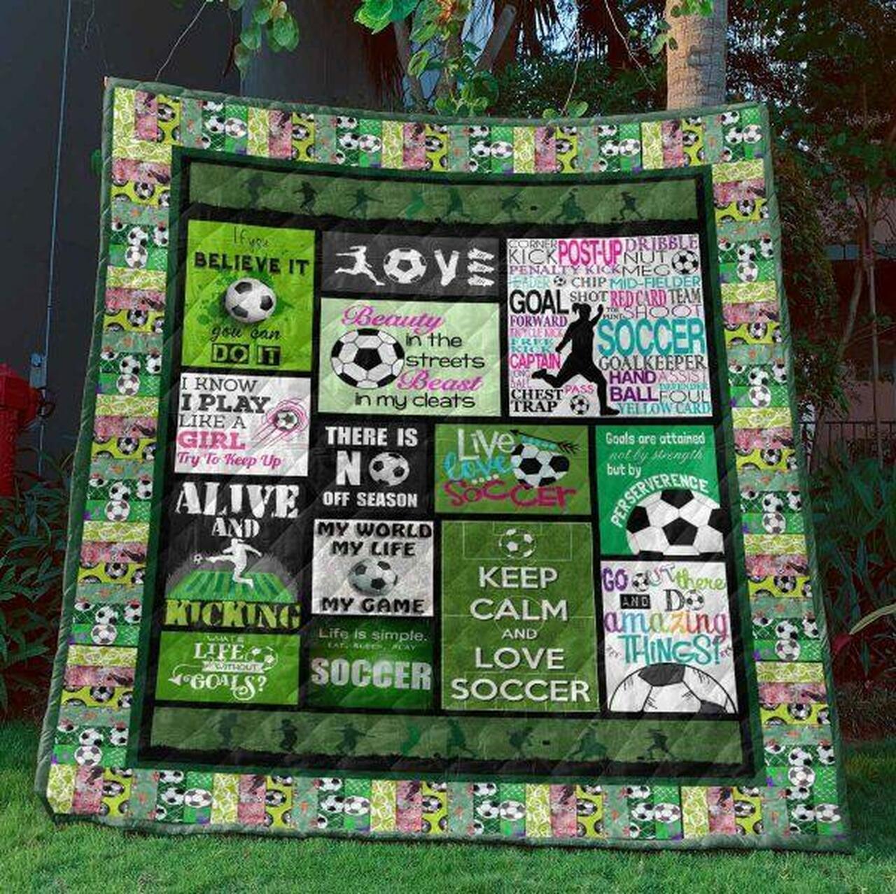Alive And Kicking Quilt Blanket No96 Quilt