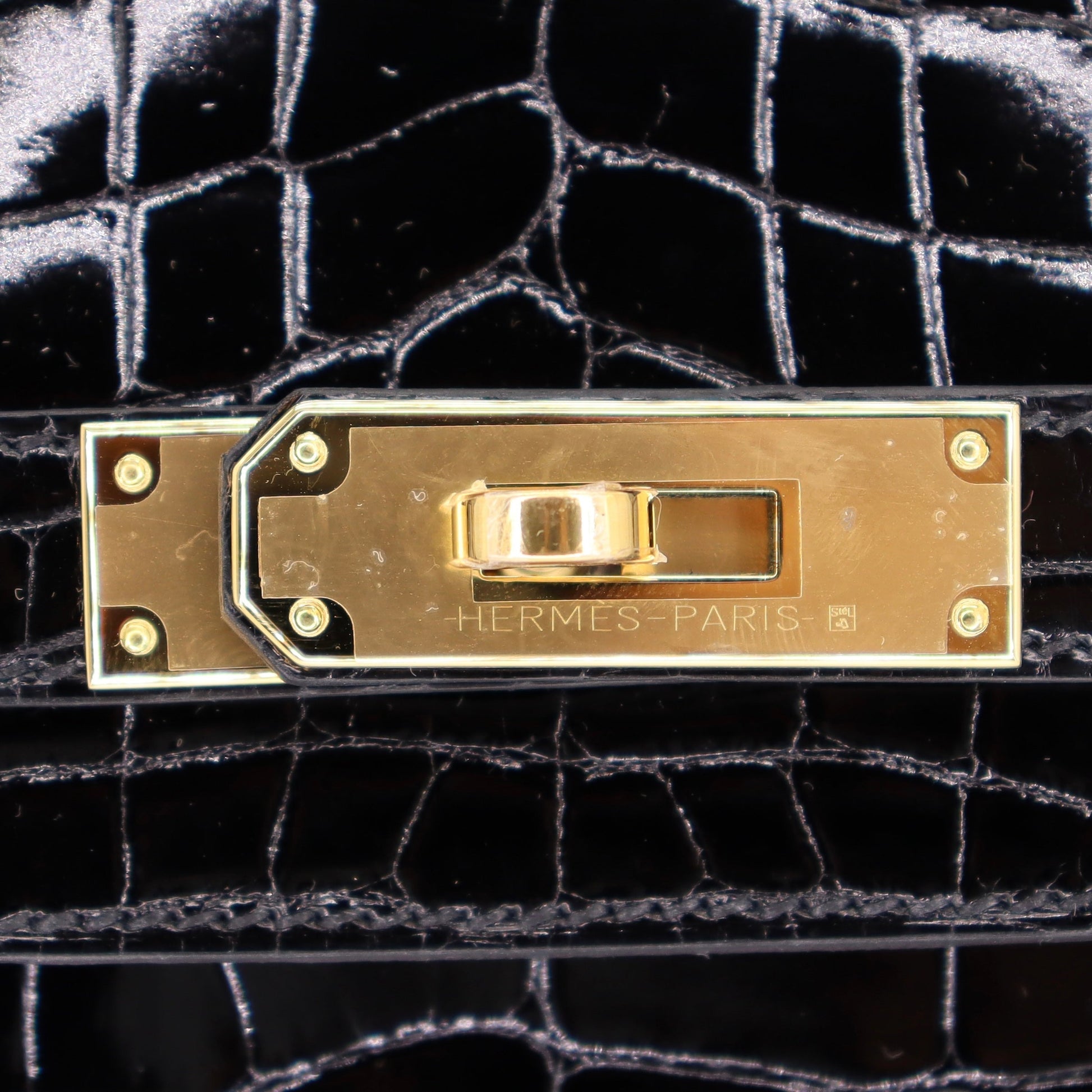Hermes 30cm Birkin Black Shiny Niloticus Crocodile Gold Hardware