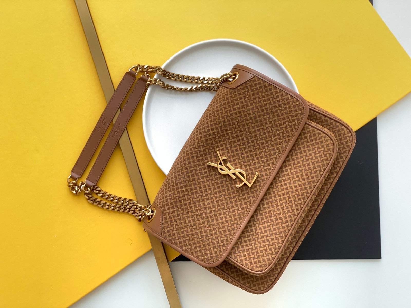 Saint Laurent Niki Medium Chain Bag With Gold Hardware 28cm