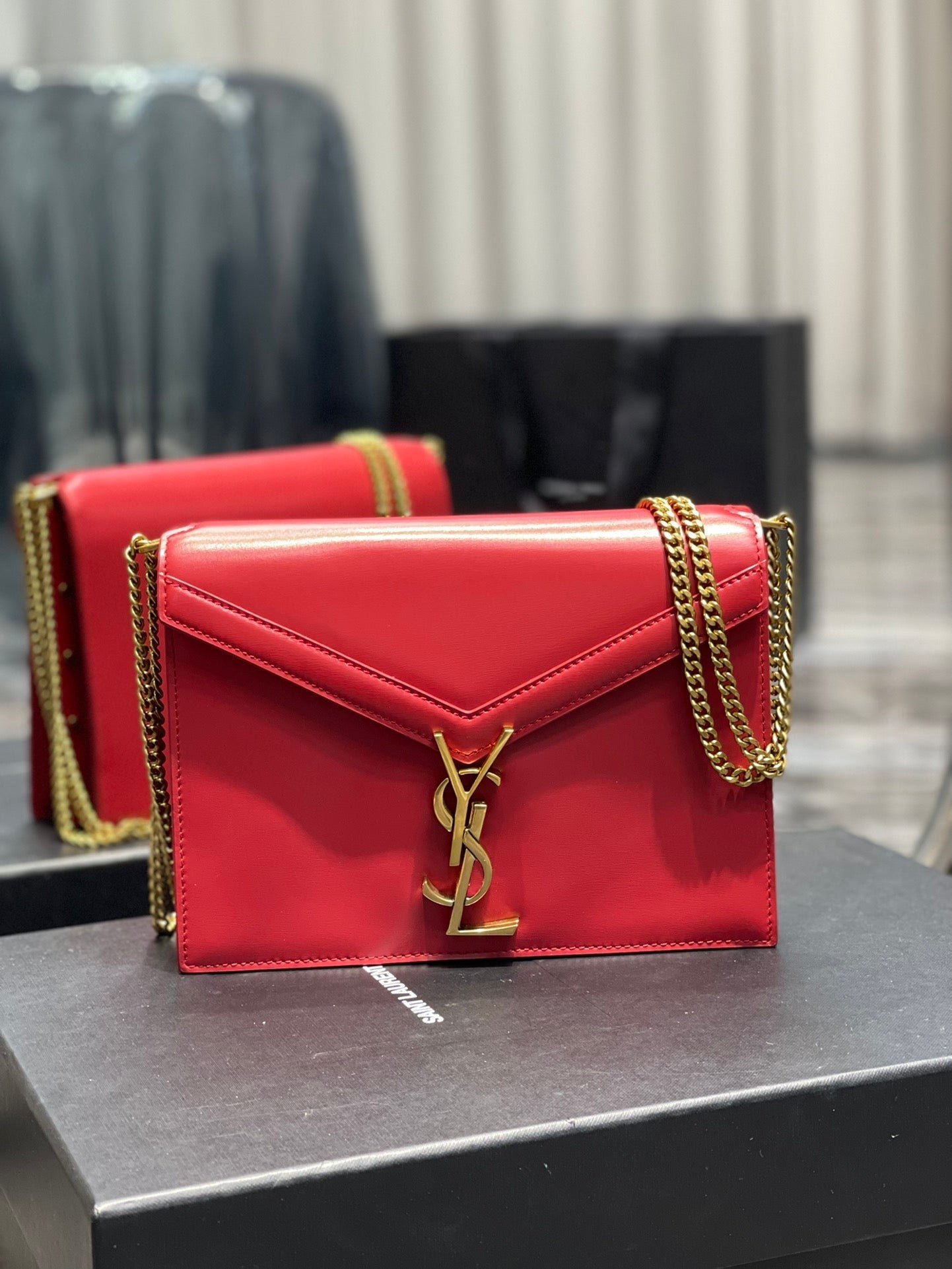 Saint Laurent Cassandra Medium Chain Bag In Grain De Poudre Embossed 22cm Red