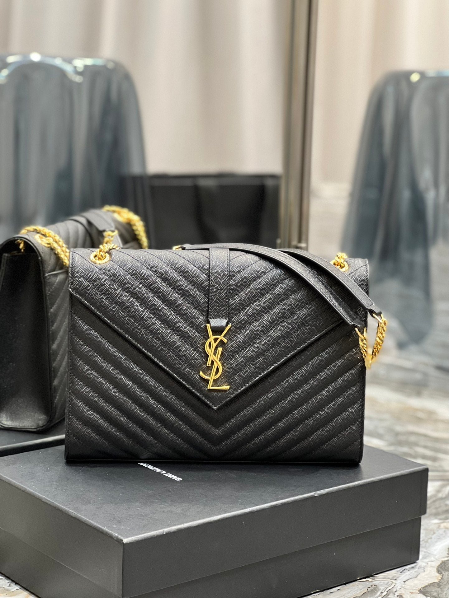 Saint Laurent College Large Chain Bag 32cm Black