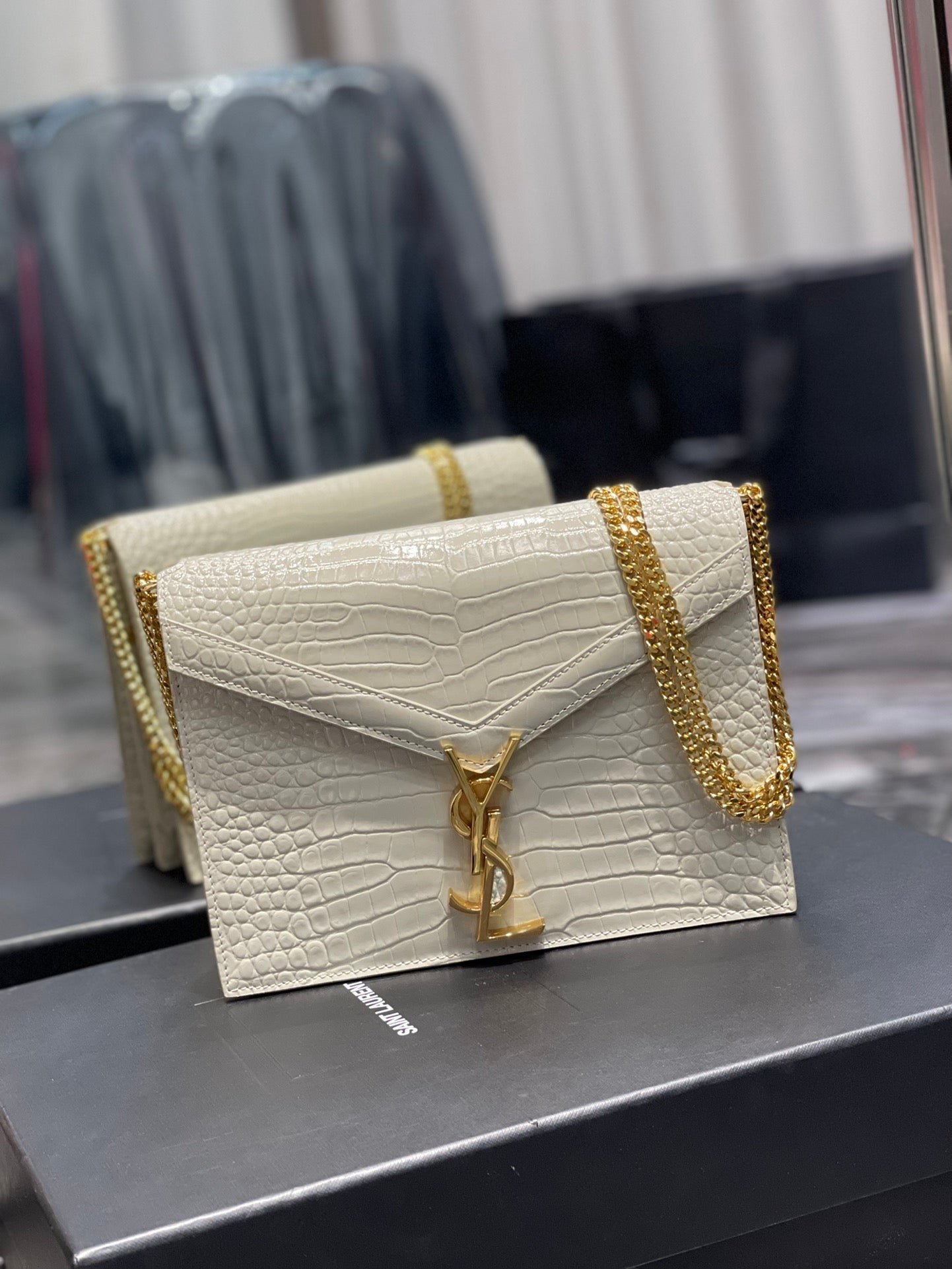 Saint Laurent Cassandra Medium Chain Bag In Grain De Poudre Embossed 22cm Beige