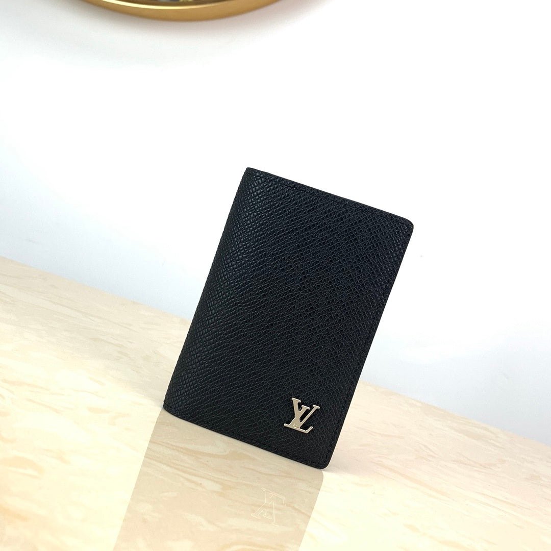Louis Vuitton Wallet 19cm Black