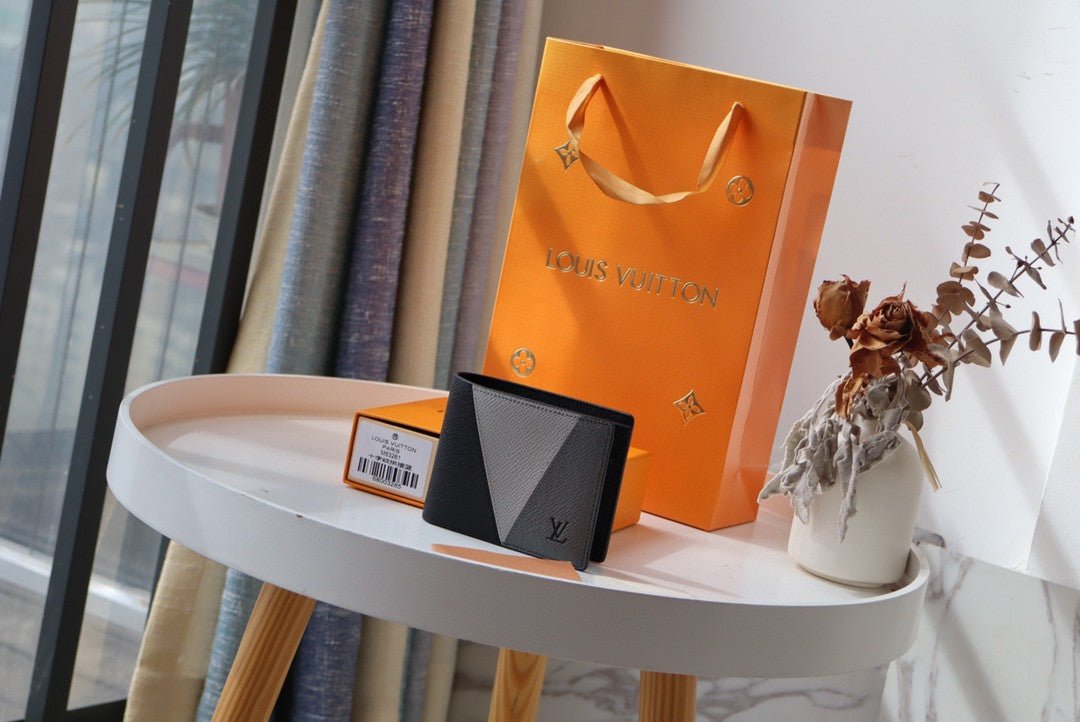 Louis Vuitton Wallet 11cm Black