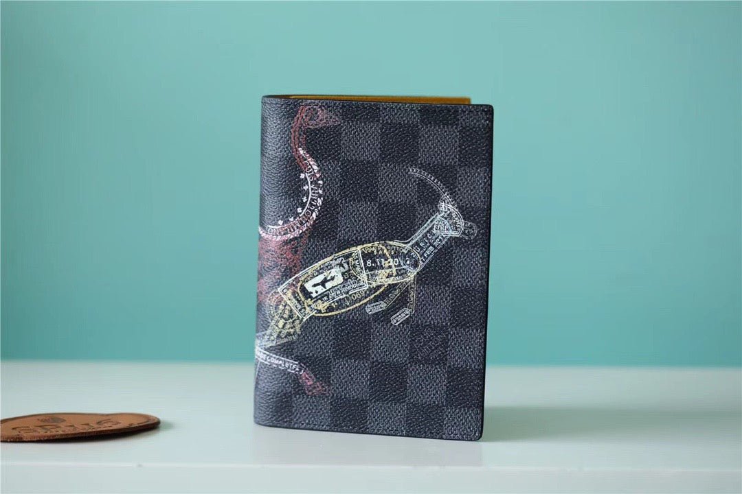 Louis Vuitton Pocket Organizer 11cm