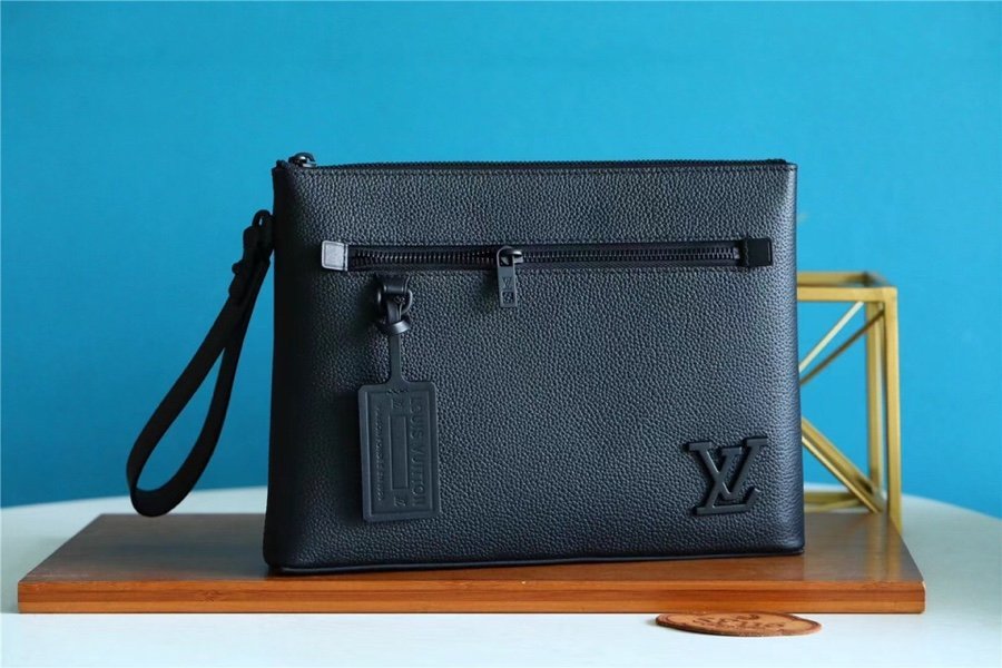 Louis Vuitton Pochette Ipad Black Aerogram For Men, Mens Wallet 30cm LV M81029