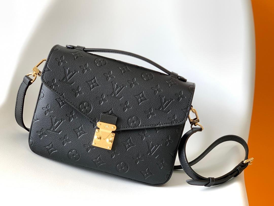 Louis Vuitton Pochette Mtis Handbag M41487 29cm Black