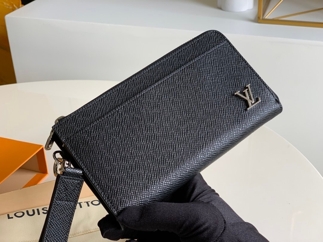 Louis Vuitton Monogram Wallet 19cm Black