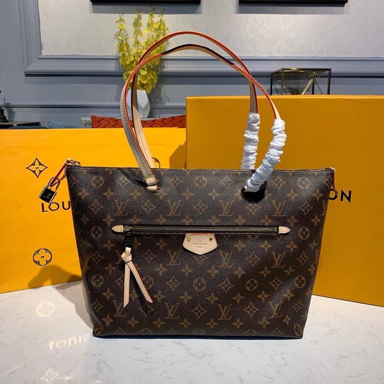 Louis Vuitton Lena MM Bag 34cm Monogram Canvas Fall/Winter Collection M42267, Brown