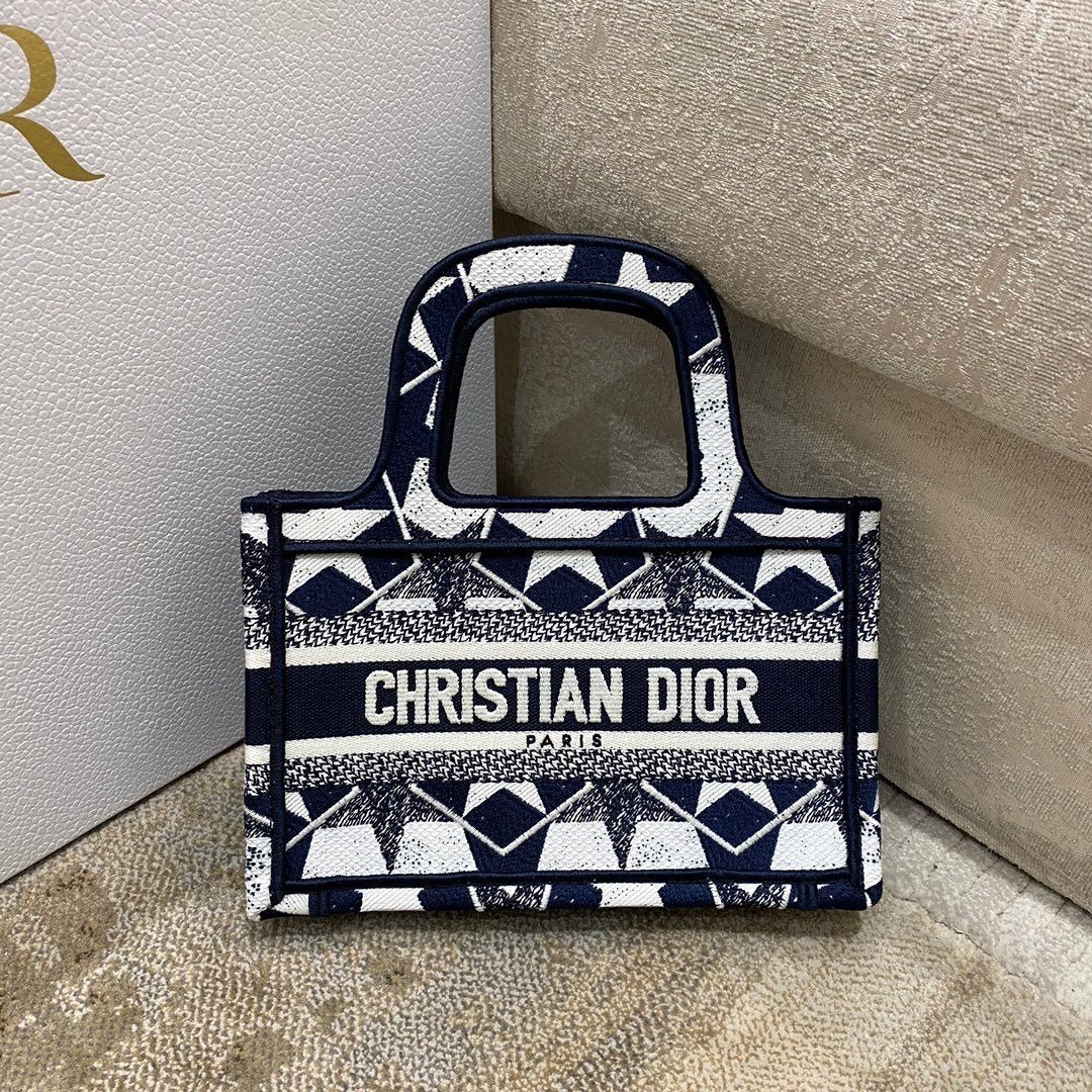 Christian Dior Mini Book Tote 24cm