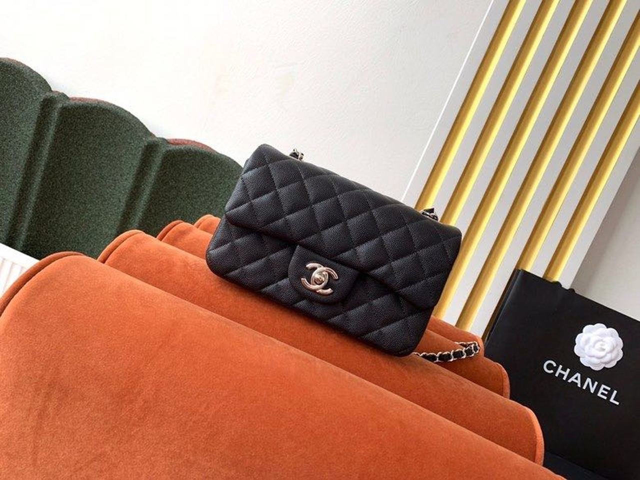 Chanel Classic Flap Bag 20cm Silver Hardware Caviar Leather Spring/Summer Collection Black