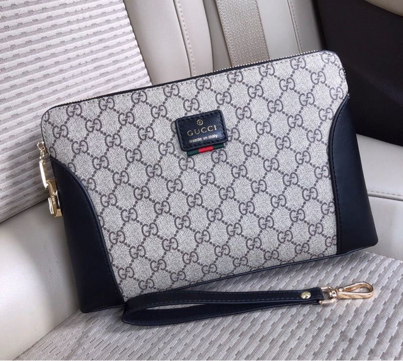 Gucci clutch wristlet
