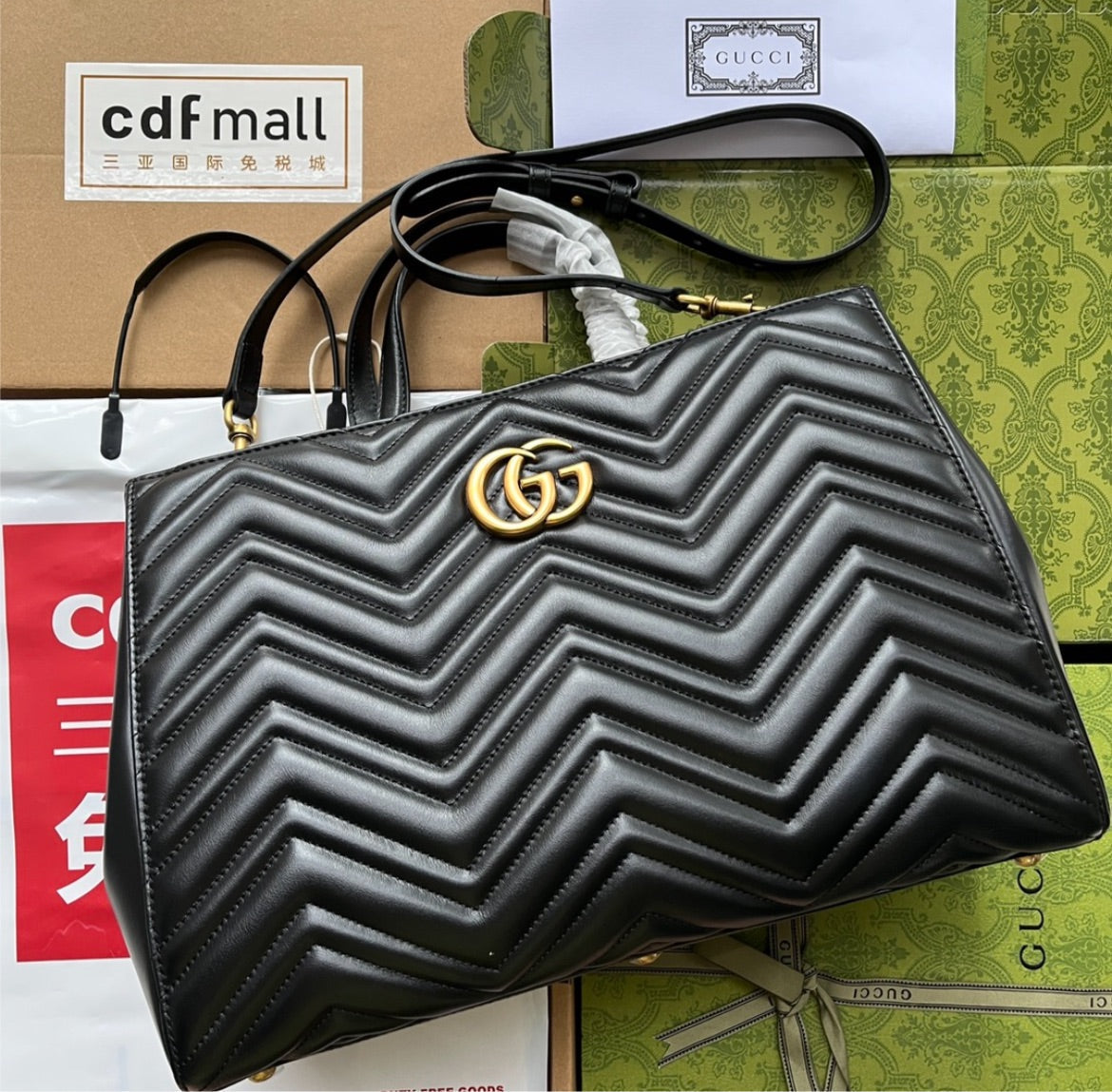 Gucci woman shoulder handbag