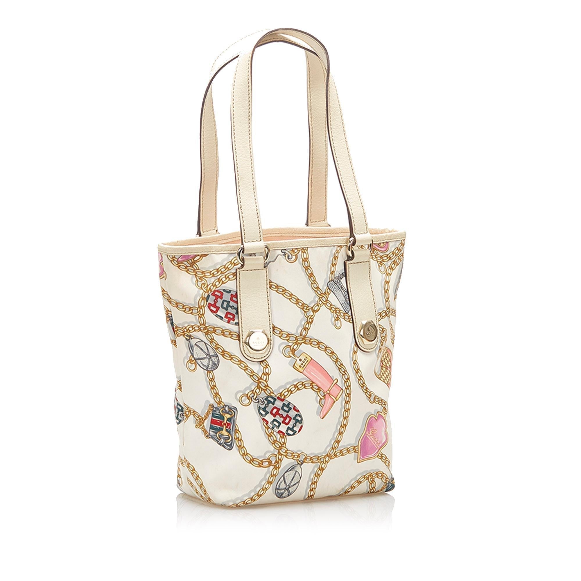 Gucci Printed Charmy Tote SHG16600