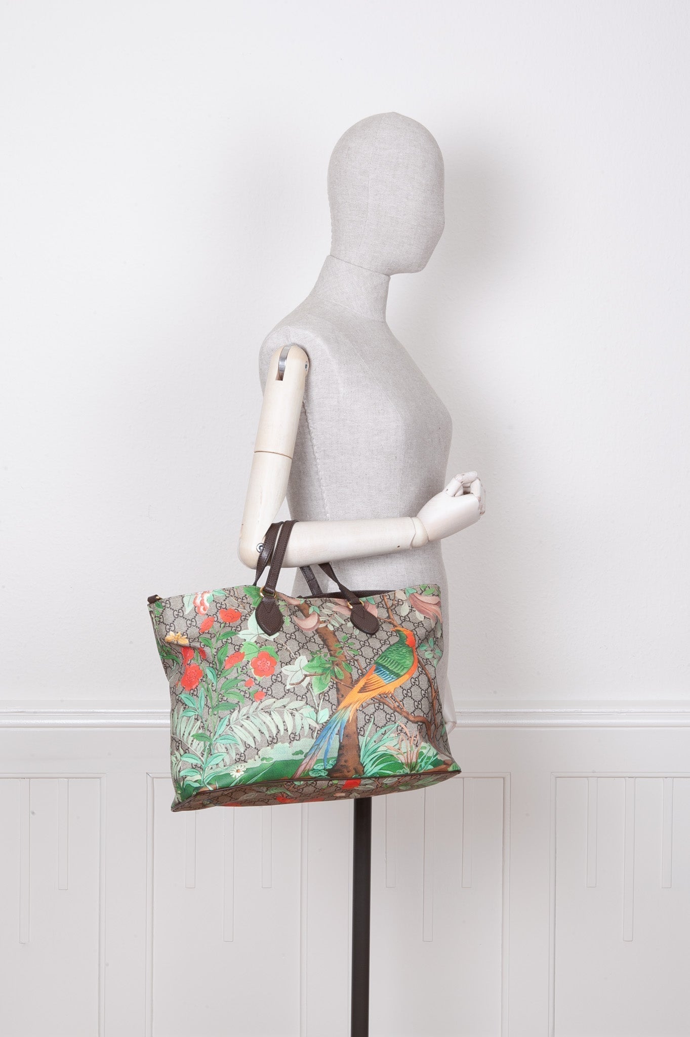 GUCCI Tian Print Tote