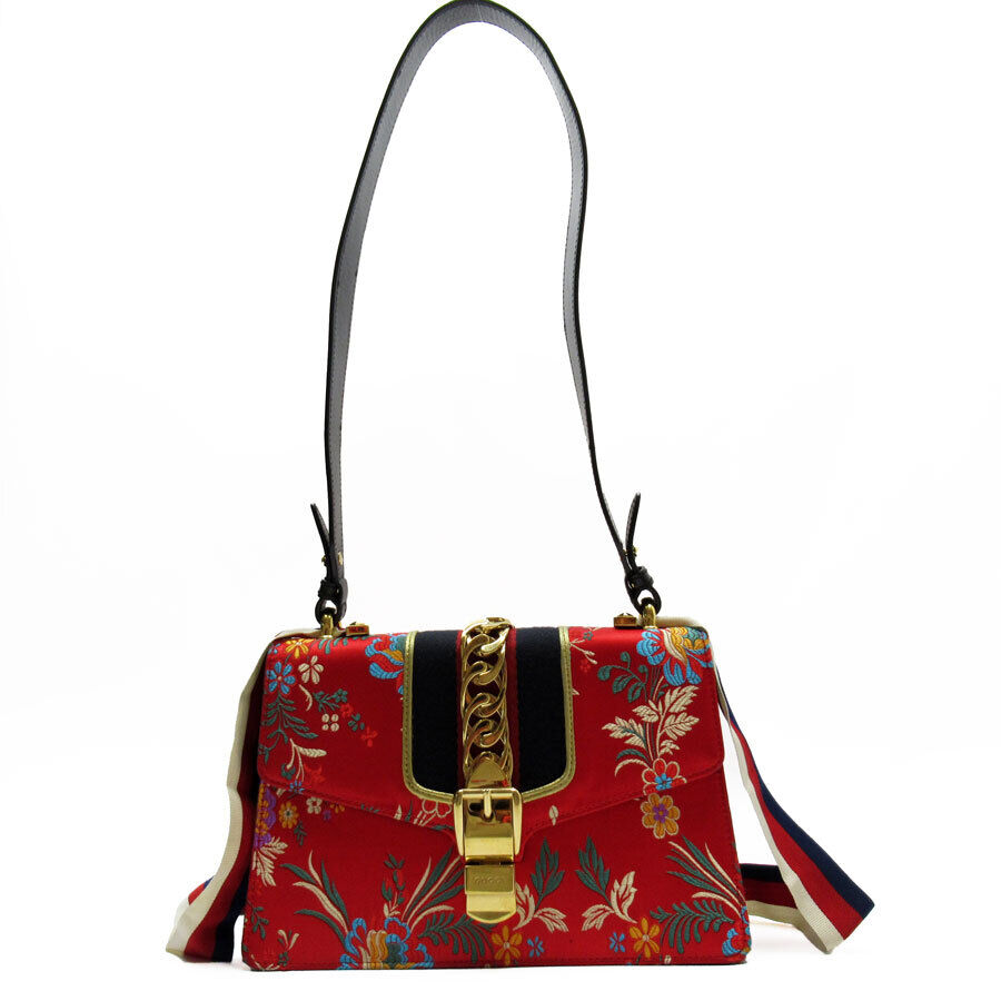 Gucci Sylvie Shoulder Bag Red