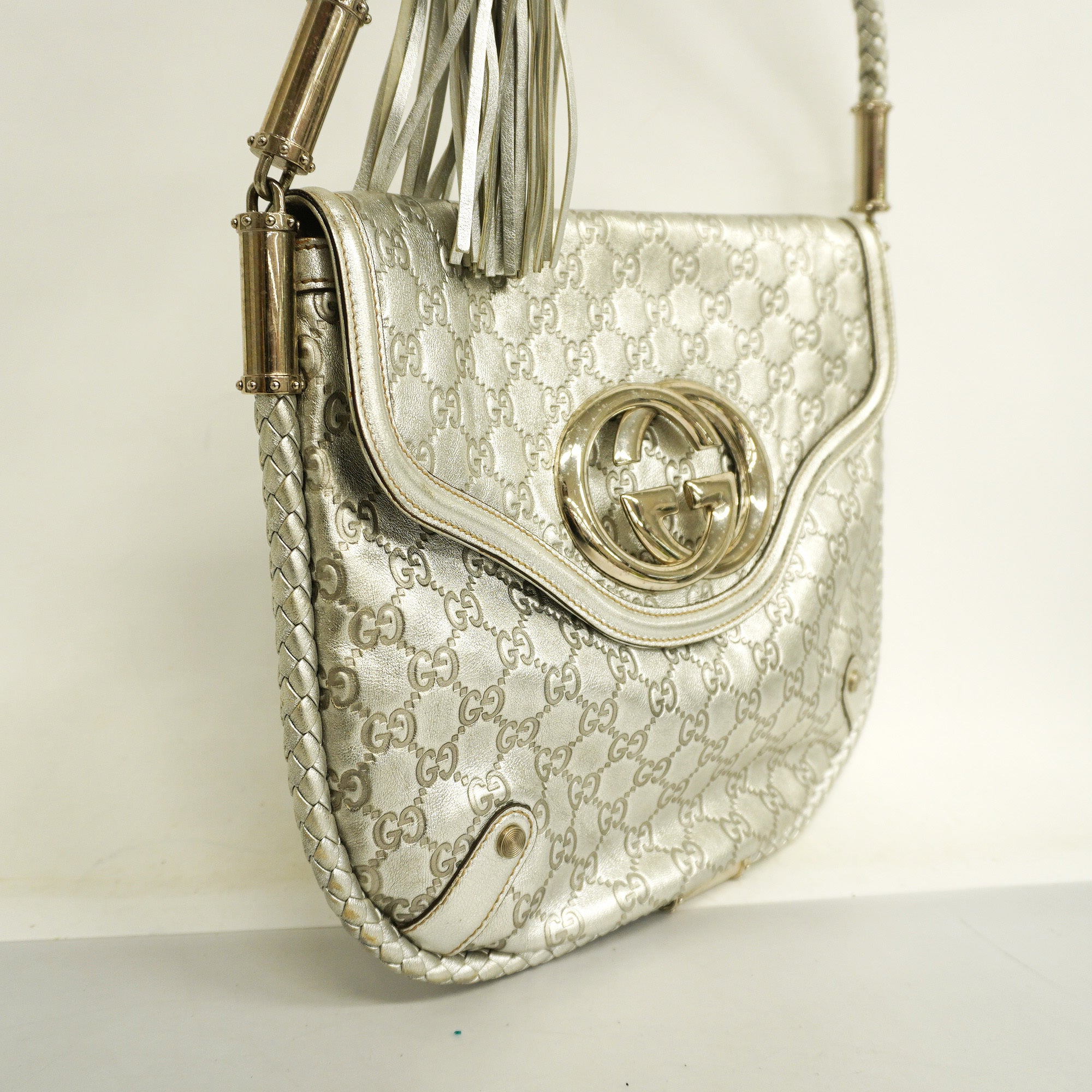 Gucci Interlocking G167732 Women's Leather Shoulder Bag Silver
