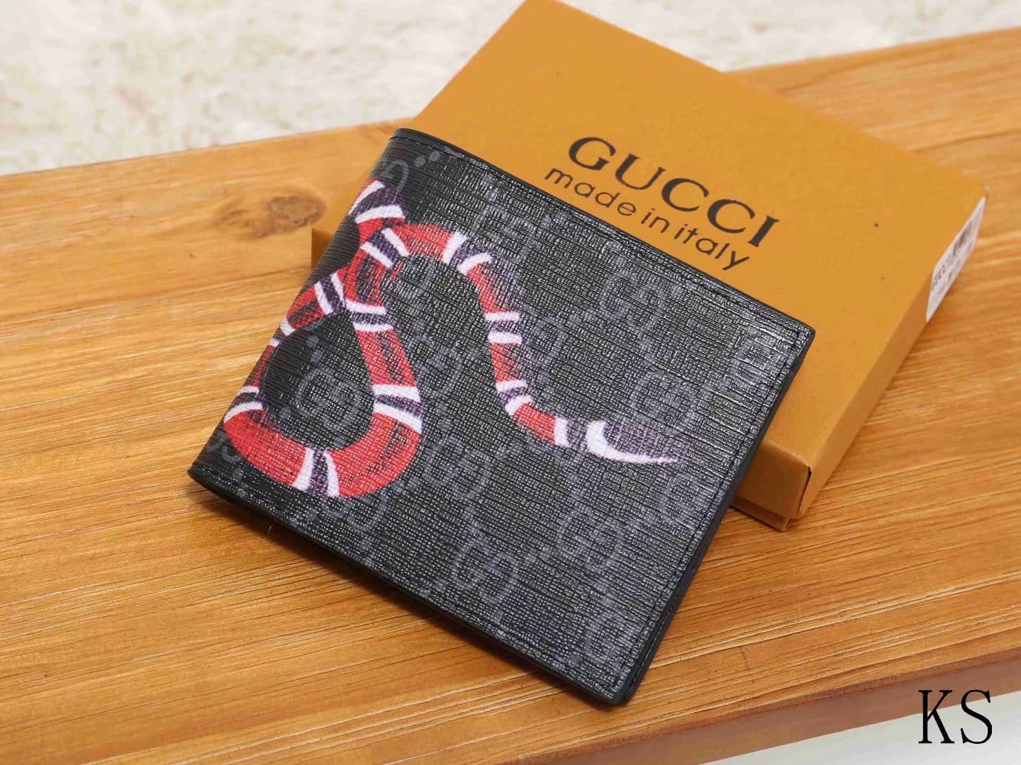 Gucci Bifold Wallet GG Supreme Kingsnake black