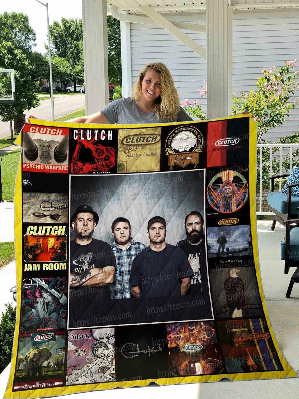 Clutch Band Blanket