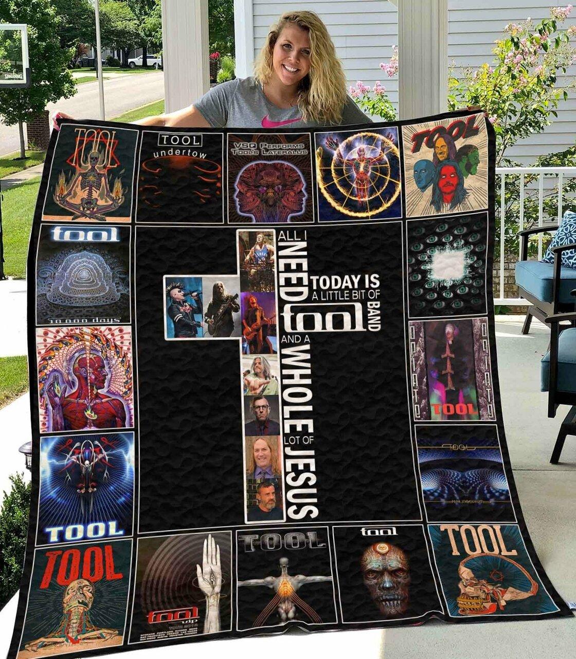 Tool Band Quilt Blanket