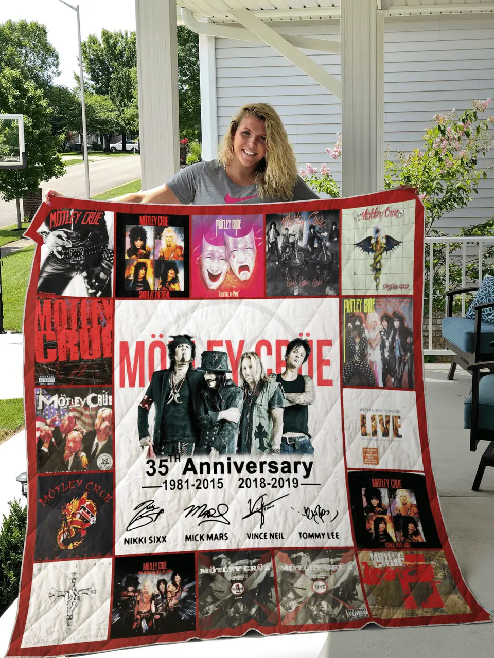 35 Years Of Mtley Cre Thank You For The Memories Quilt Blanket