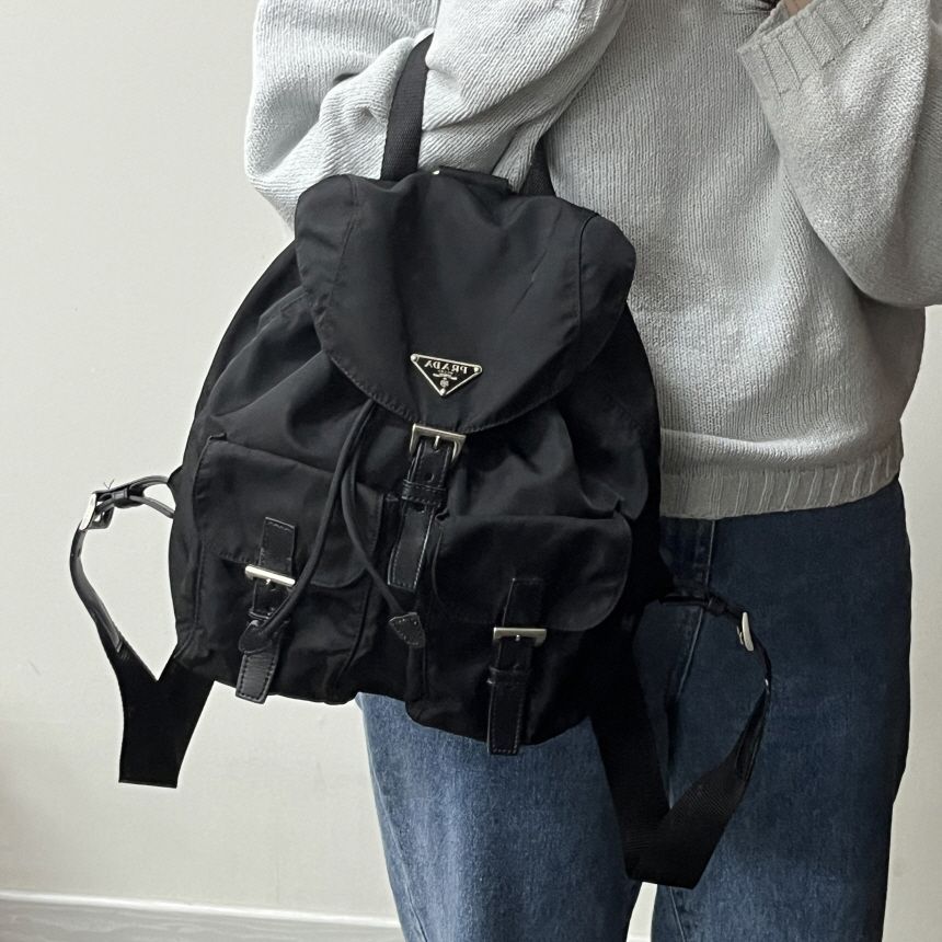 Prada Backpack Daily Bag for Men and Women Luxury Assessment S250319-08