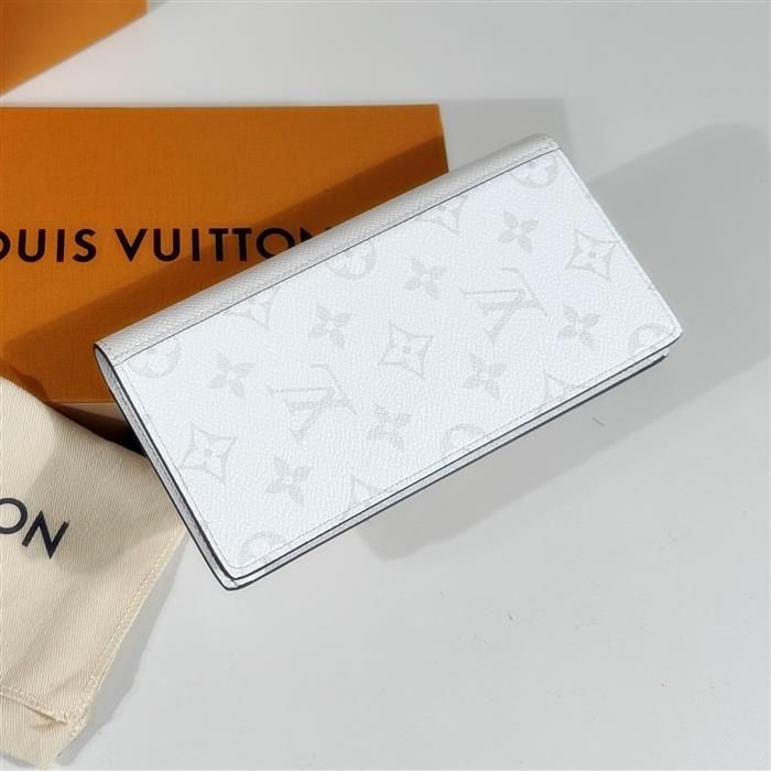 Louis Vuitton Wallet M30889