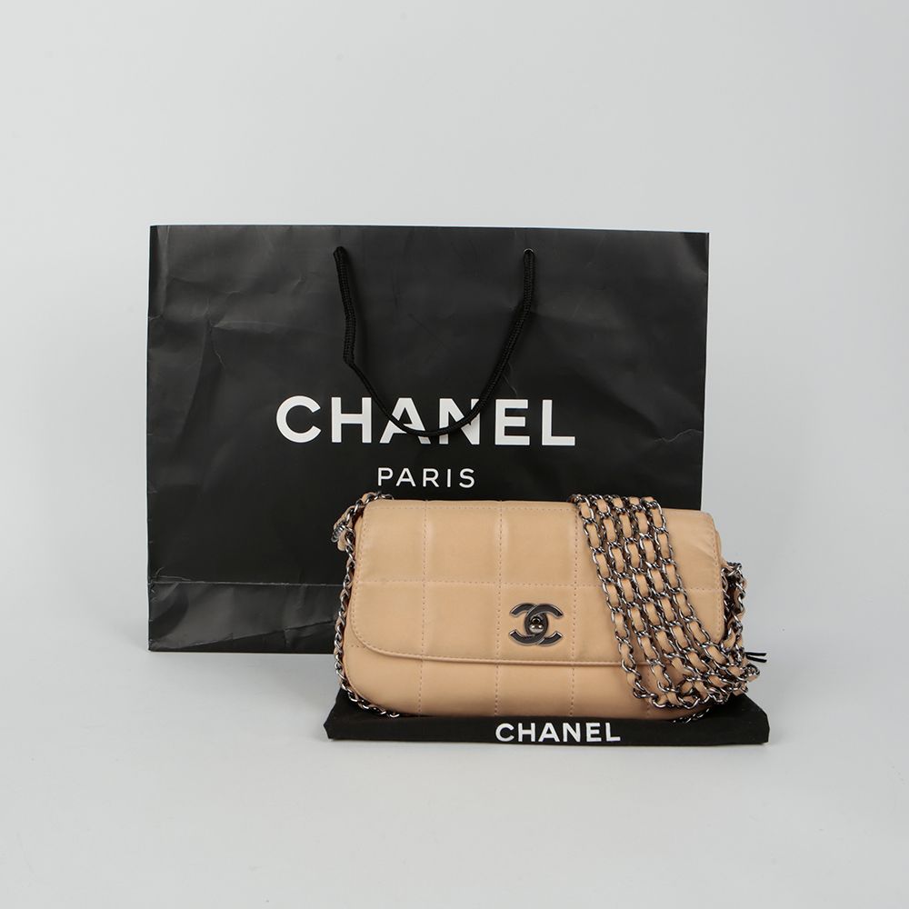 CHANEL CC Logo Choco Bar Chain Shoulder Bag SKU123