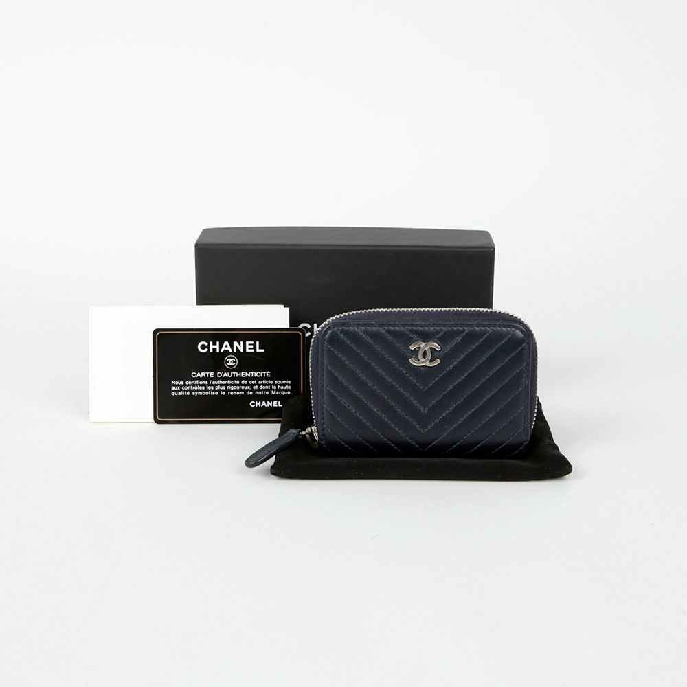 CHANEL Chevron Caviar Zip Coin Wallet A69271