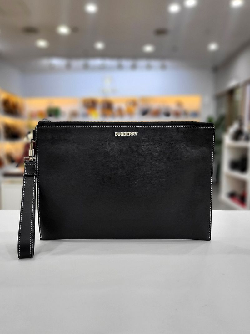 Burberry Eden Clutch Bag 80304391