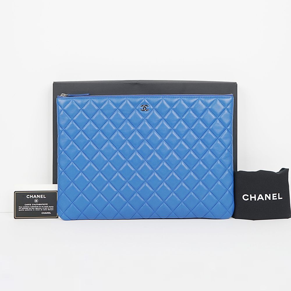 CHANEL Classic Clutch Lambskin Large Ivory 22 Series SKU