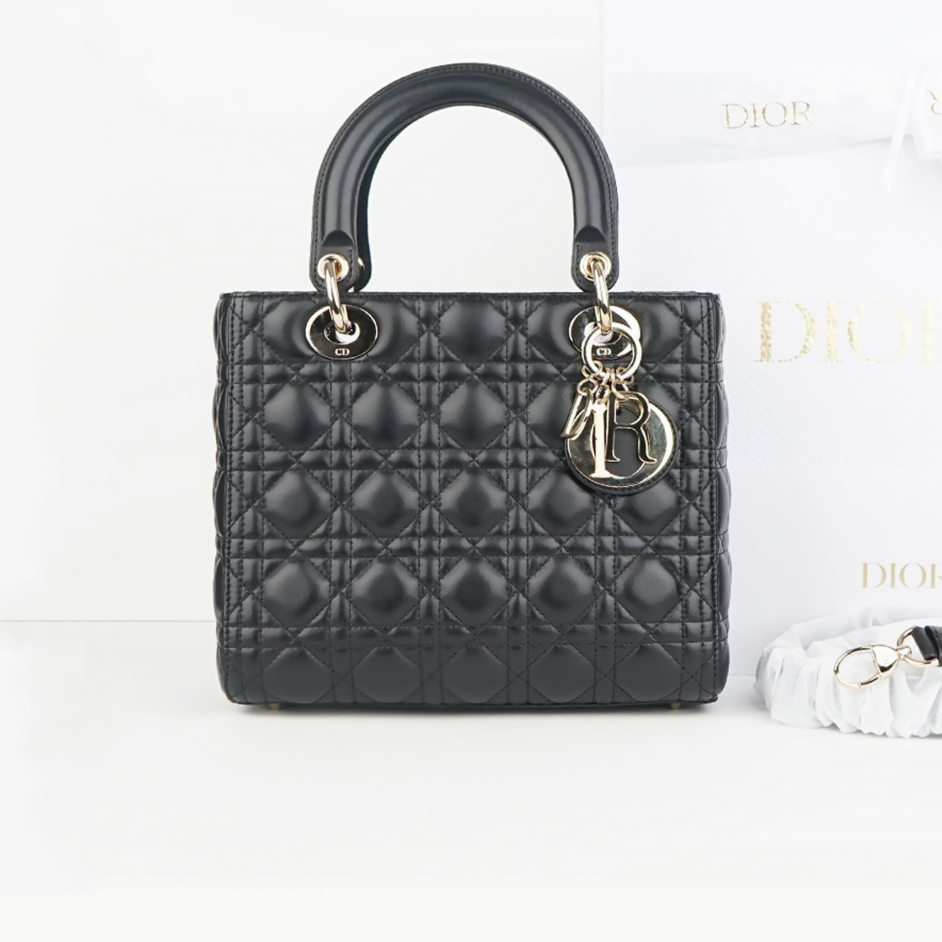 Dior Lady Lambskin Gold Medium M0565ONGE SKU