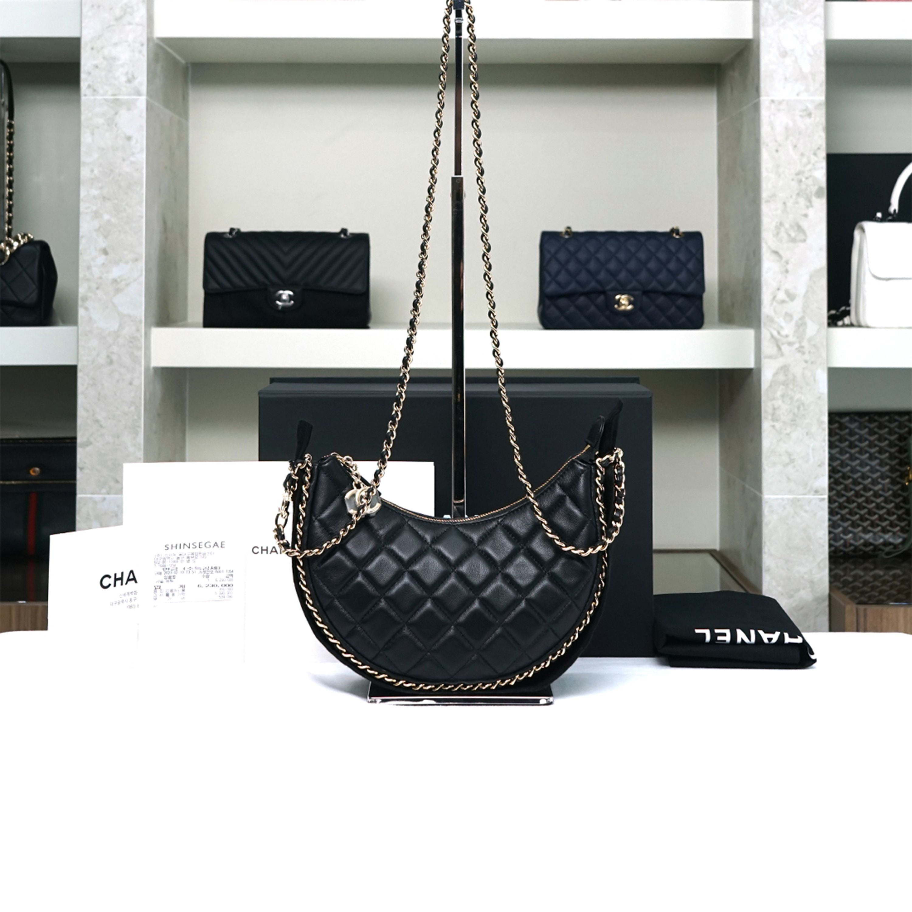 CHANEL Small Hobo Bag Lambskin AS3917