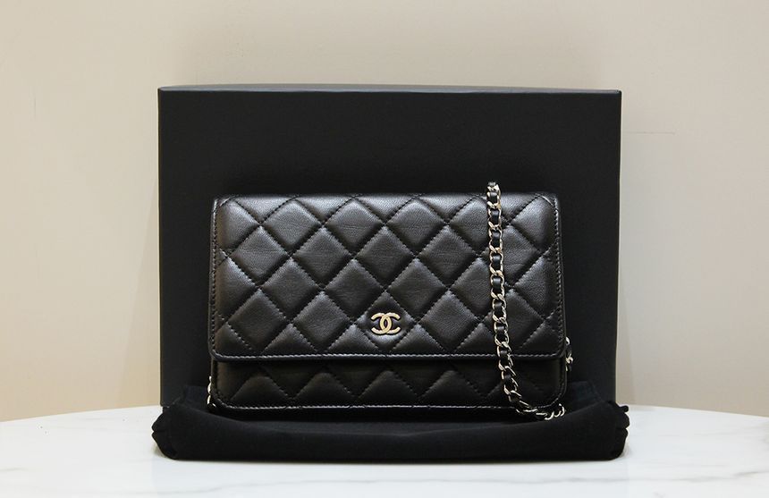 CHANEL Classic Lambskin WOC Black Crossover Shoulder Crossbag 19th AP0250 A Grade SKU