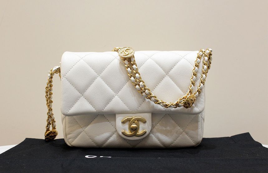 CHANEL Seasonal Caviar Workshop Small Gold Button Chain Flap Shoulder Bag AS3369 S Grade